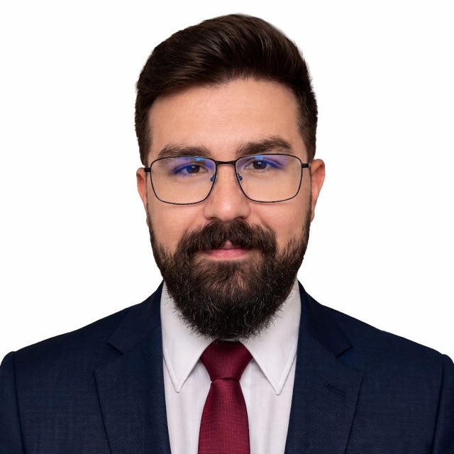 پوریا ترفیعی Pouria Tarfiei